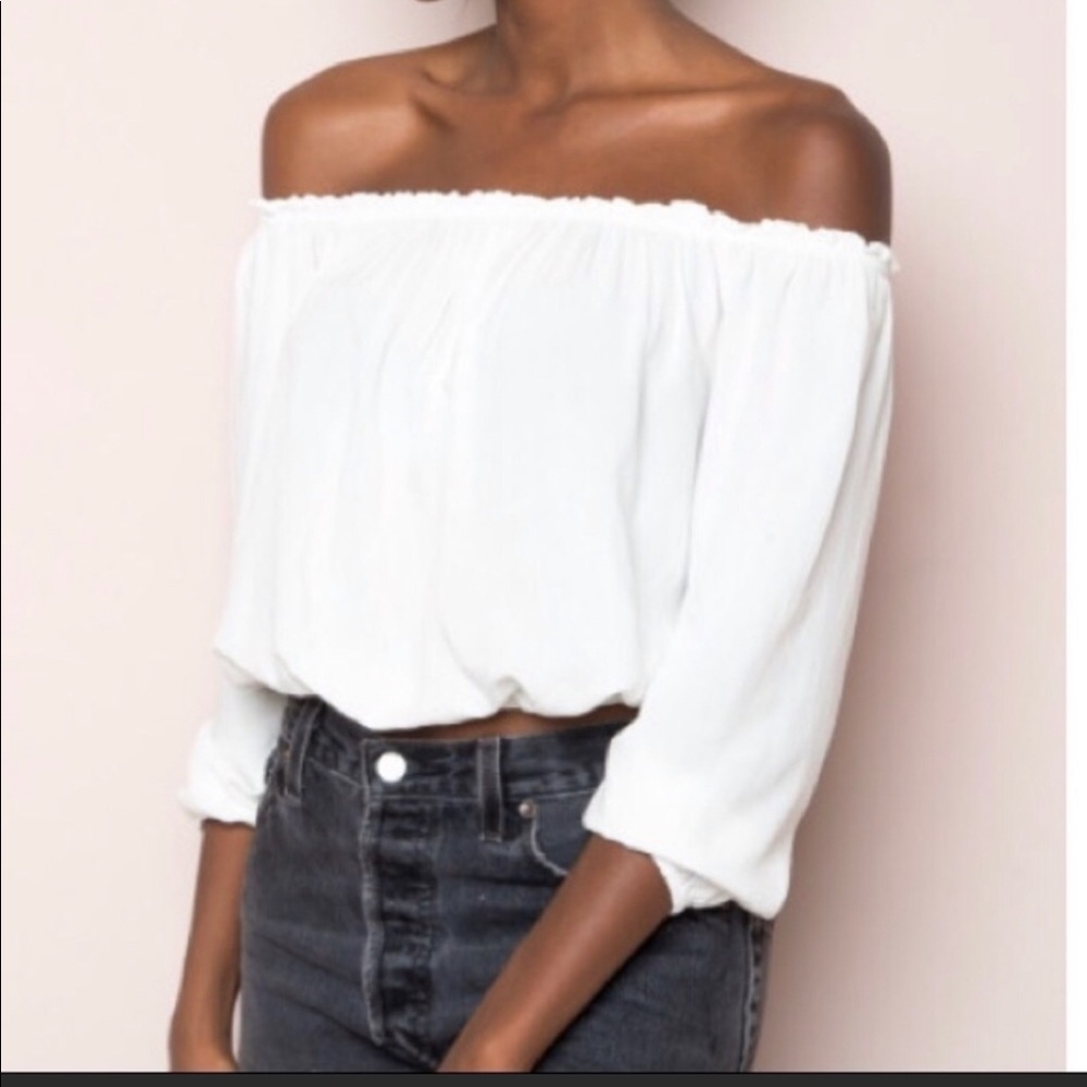 Brandy Melville off the shoulder top